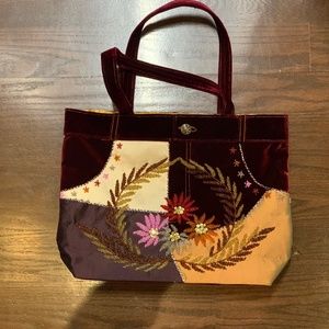 Ladies fashion bag